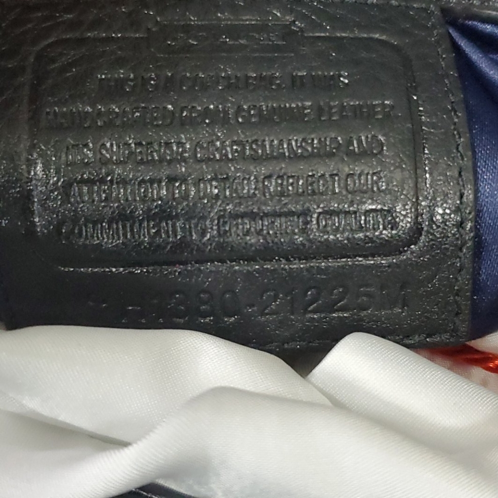 Authentic Coach Handbag ๐ - Picture 6 of 8
